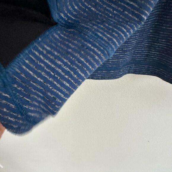 Lululemon Cypress Run Half Zip Blue Striped Pullover Size Small Thumb Holes - Picture 6 of 8